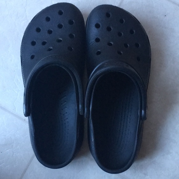Black Crocs - Picture 1 of 8